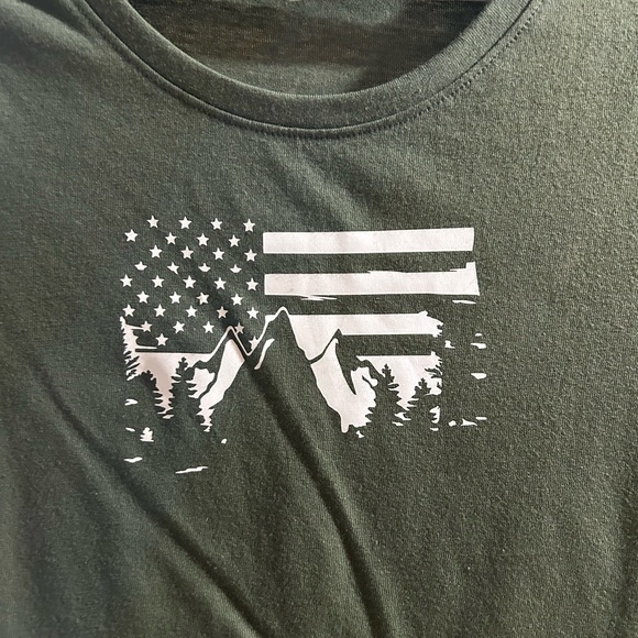 Patriotic American Olive Green Graphic Tee - Picture 2 of 3